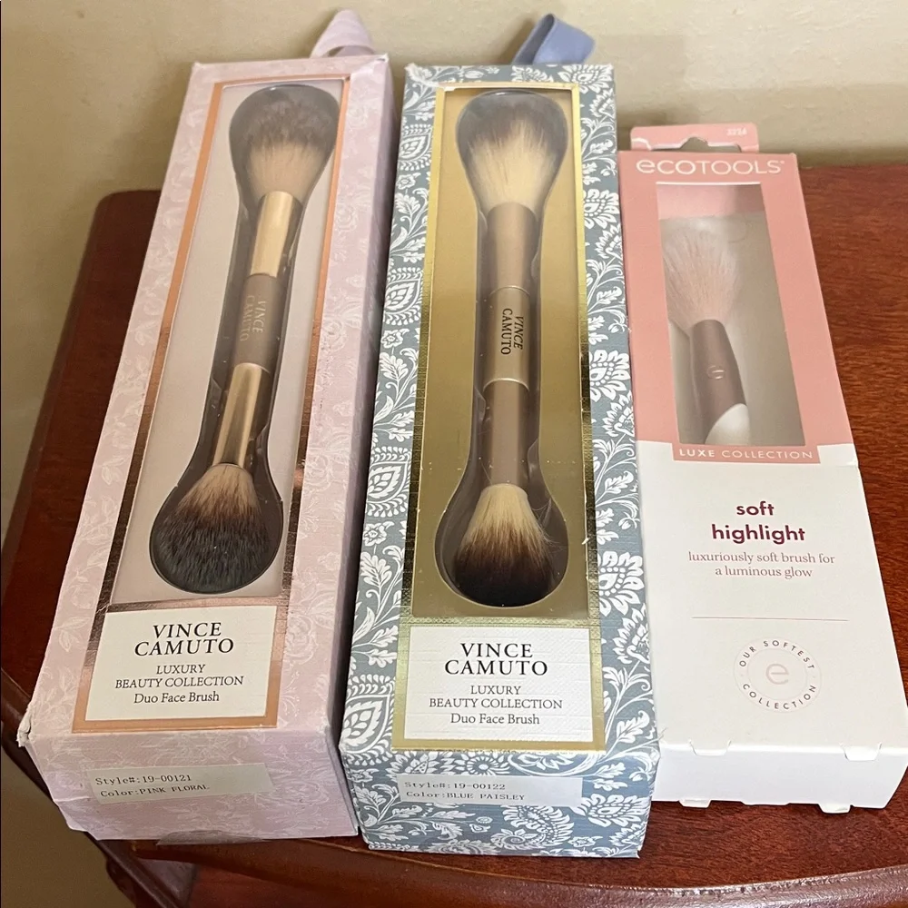 Vince Camuto duo face brush and eco tools makeup brush lot
